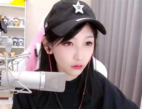u˯˶Ů u˯